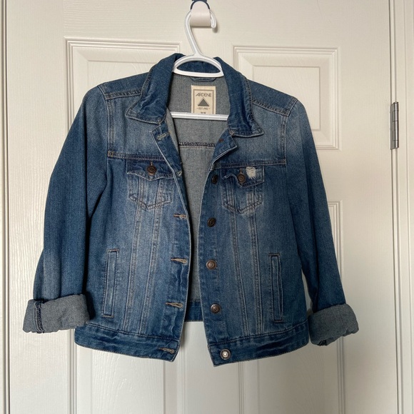 Jean Jacket - Picture 1 of 1